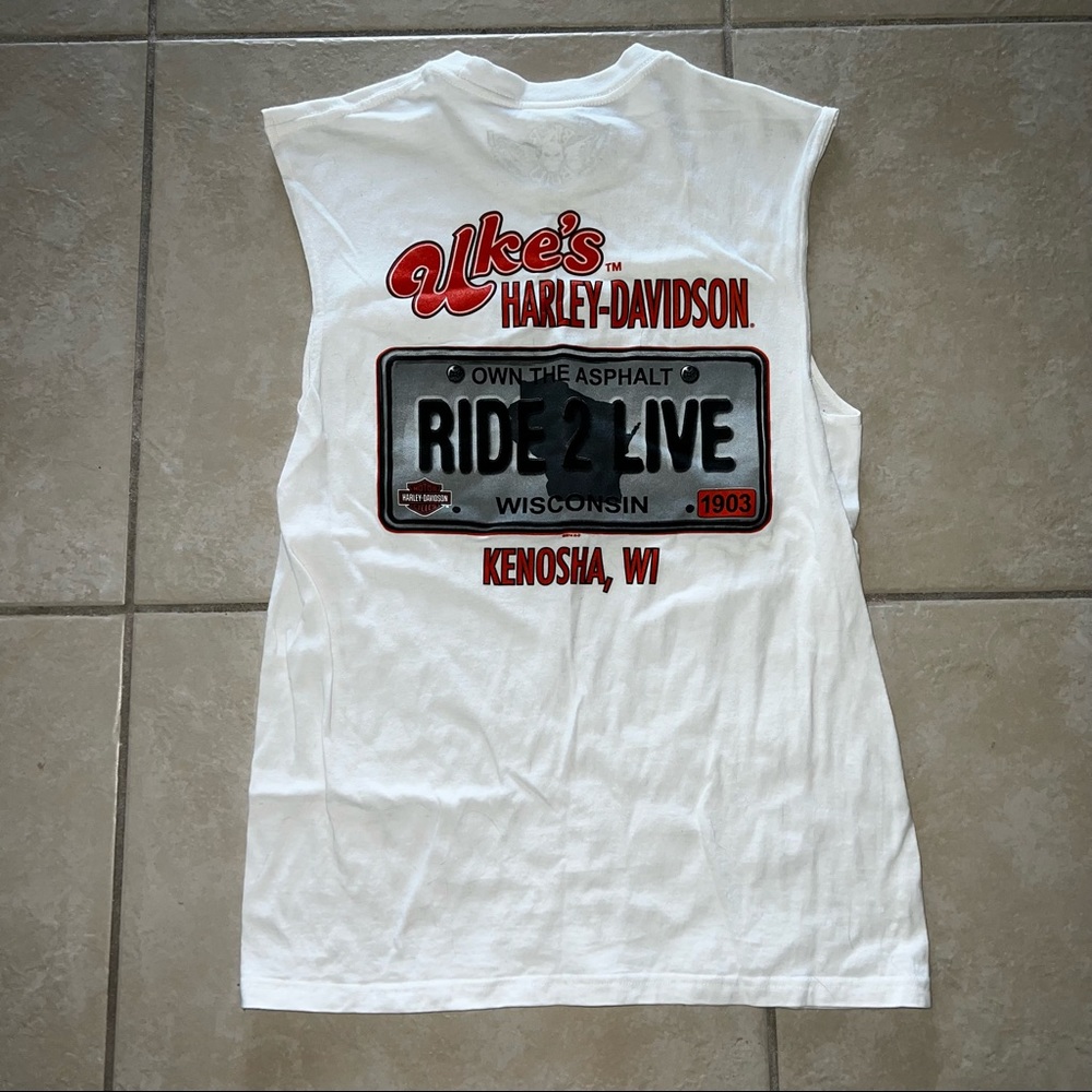 Harley Davidson Kenosha, WI white sleeveless tee M